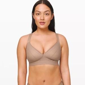 NWOT Lululemon Awake to Lace Bra in Soft Sand/Crepe.